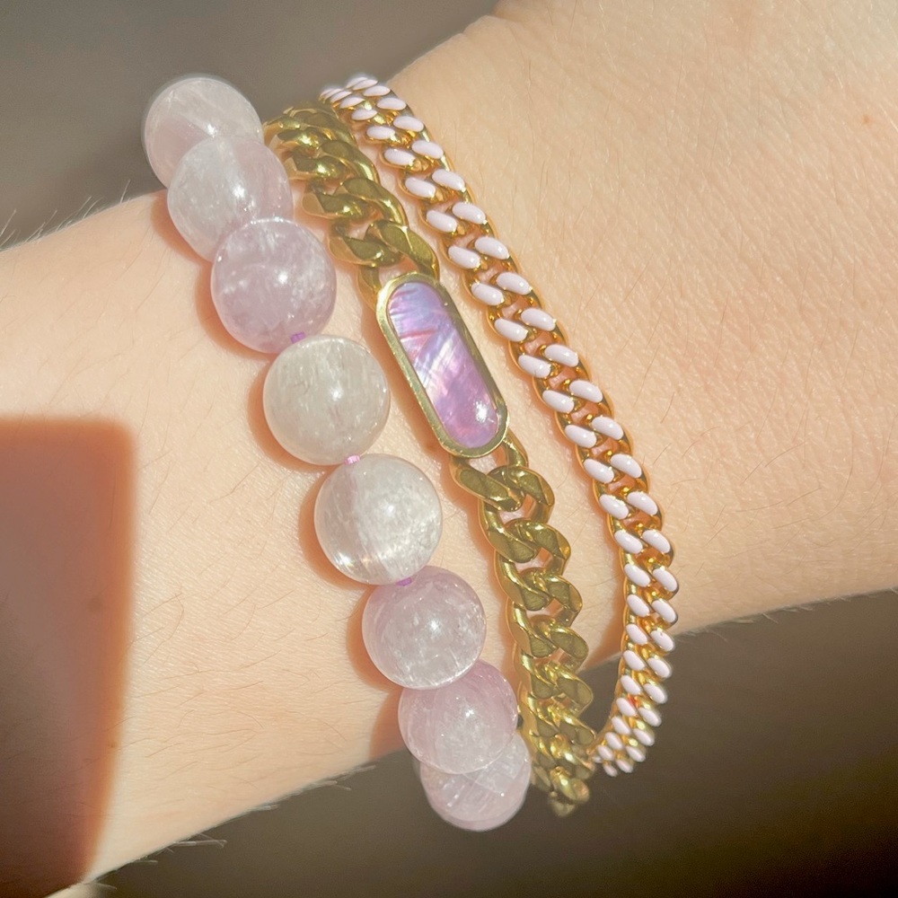 Gold Chain link adjustable bracelet with purple flashy inlay. New without tags.